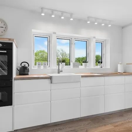 Aliana - 300m From The Sea By Interhome 度假居 *